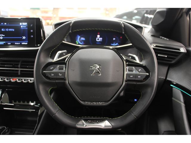 PEUGEOT 208 2020 Image 31