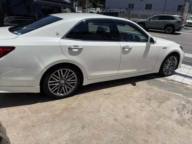 TOYOTA CROWN SEDAN HYBRID 2017 Image 31
