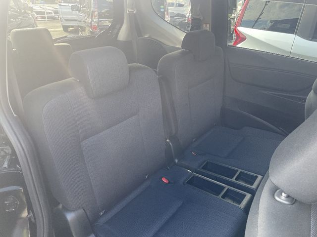 TOYOTA SIENTA 4WD 2017 Image 31