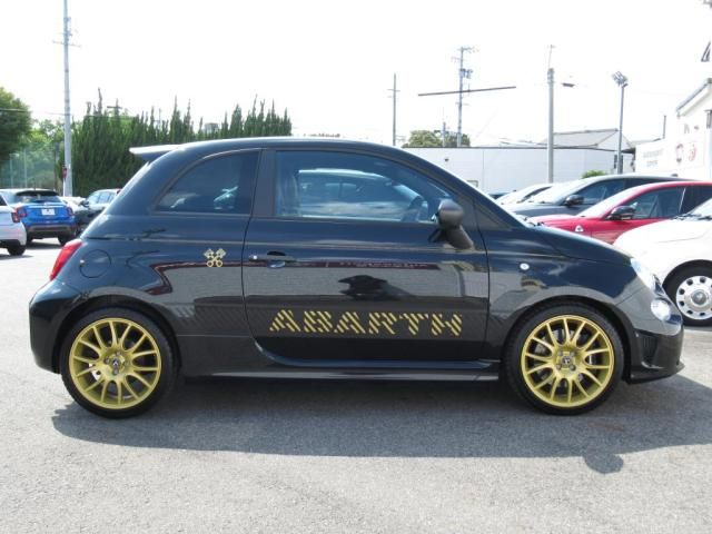 FIAT ABARTH 695 2025 Image 31