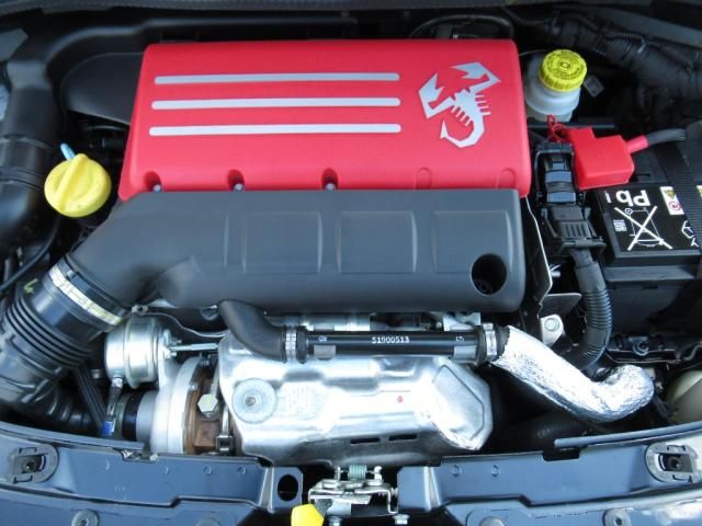 FIAT ABARTH 695 2025 Image 31