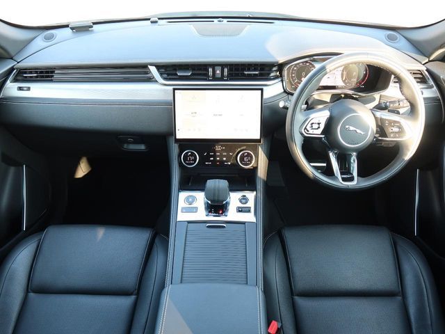 JAGUAR F-PACE 2024 Image 31