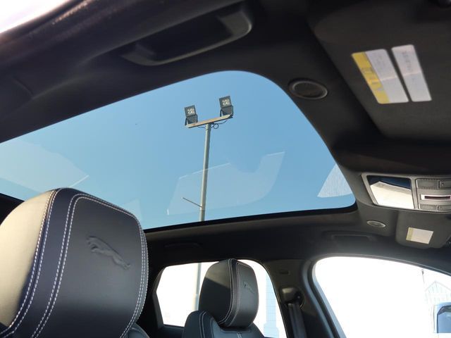 JAGUAR F-PACE 2024 Image 31