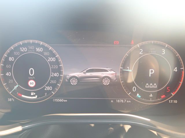 JAGUAR F-PACE 2024 Image 31