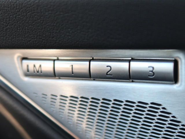 JAGUAR F-PACE 2024 Image 31