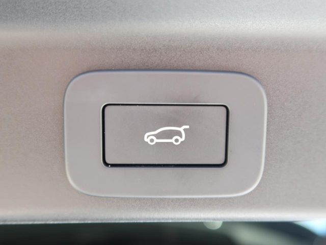 JAGUAR F-PACE 2024 Image 31