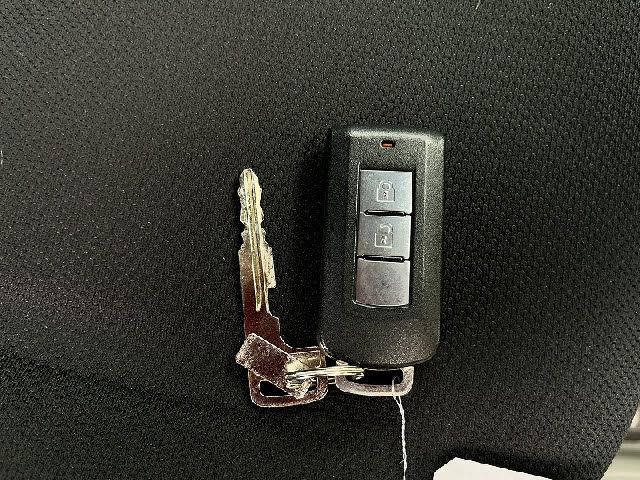 MITSUBISHI I 2010 Image 31