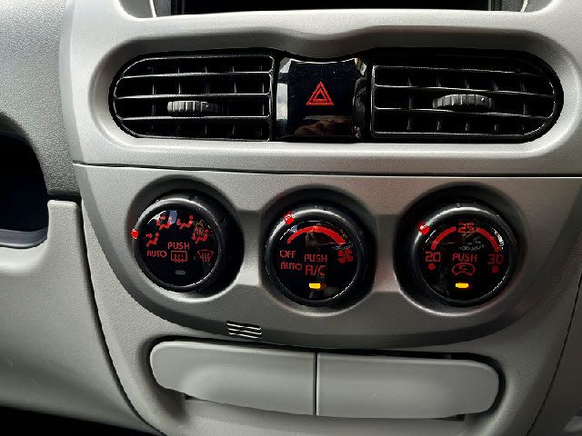 MITSUBISHI I 2010 Image 31