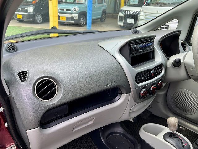 MITSUBISHI I 2010 Image 31