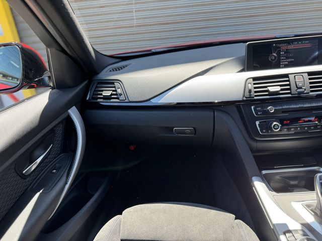 BMW 3SERIES SEDAN 2014 Image 31