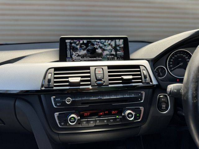 BMW 3SERIES SEDAN 2014 Image 31