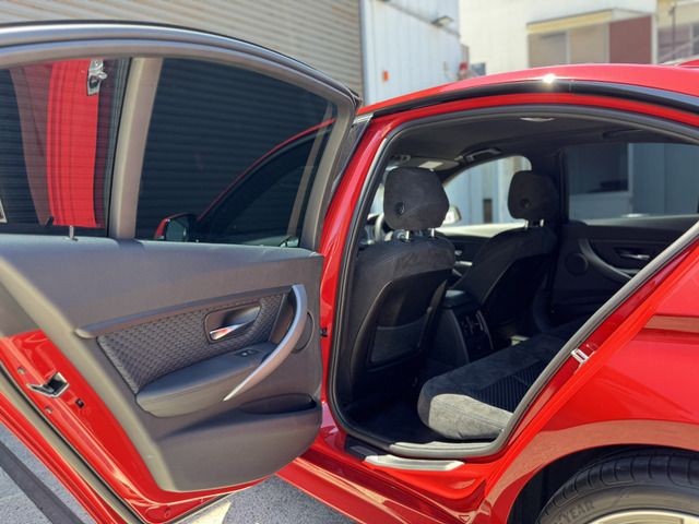 BMW 3SERIES SEDAN 2014 Image 31