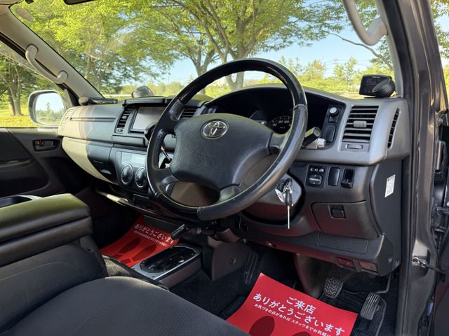 TOYOTA HIACE VAN 4WD 2013 Image 31