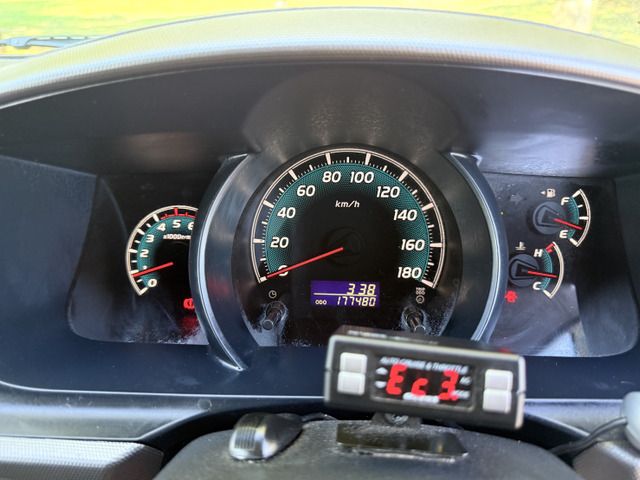 TOYOTA HIACE VAN 4WD 2013 Image 31