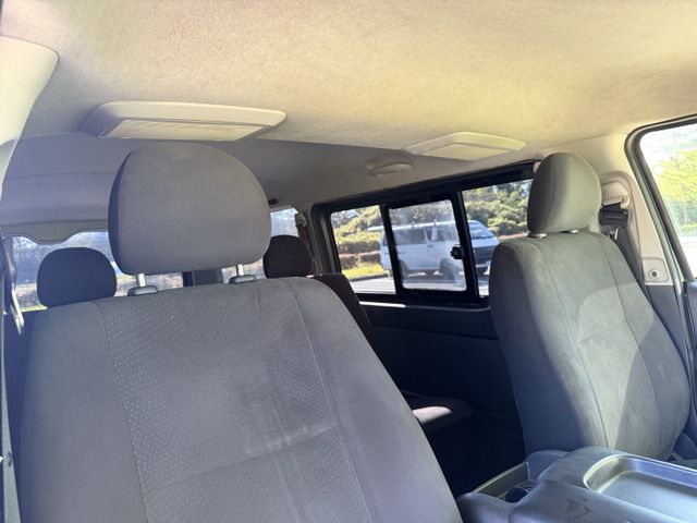 TOYOTA HIACE VAN 4WD 2013 Image 31