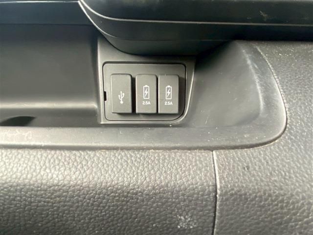 HONDA N BOX CUSTOM 2019 Image 31