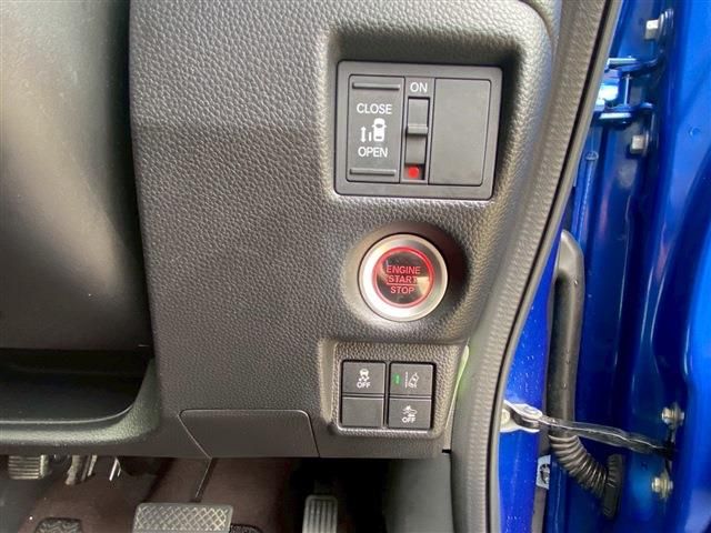 HONDA N BOX CUSTOM 2019 Image 31