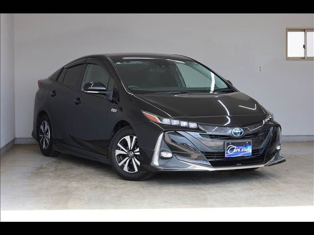 TOYOTA PRIUS PHV 2017 Image 31