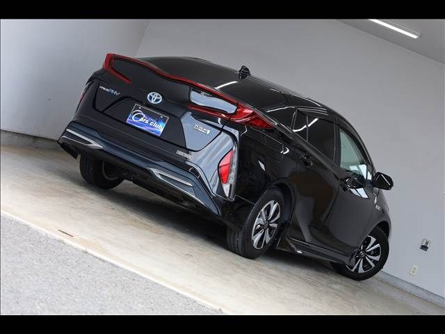 TOYOTA PRIUS PHV 2017 Image 31