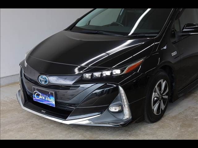 TOYOTA PRIUS PHV 2017 Image 31