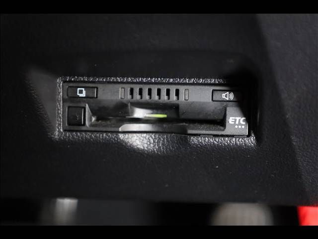 TOYOTA PRIUS PHV 2017 Image 31