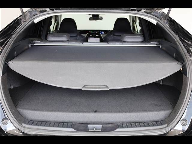 TOYOTA PRIUS PHV 2017 Image 31