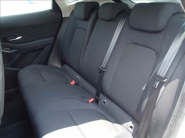 JAGUAR E-PACE 2019 Image 31