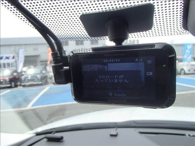 JAGUAR E-PACE 2019 Image 31