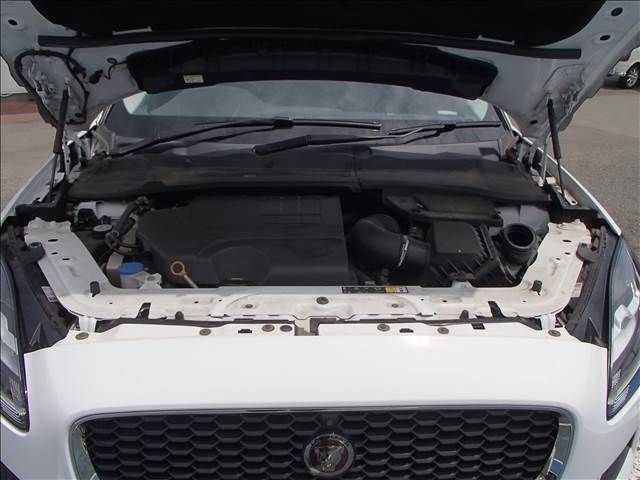 JAGUAR E-PACE 2019 Image 31