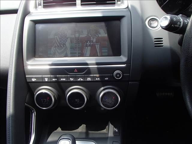 JAGUAR E-PACE 2019 Image 31