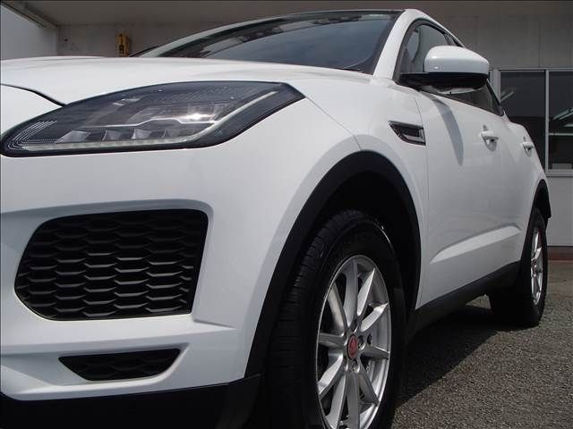 JAGUAR E-PACE 2019 Image 31