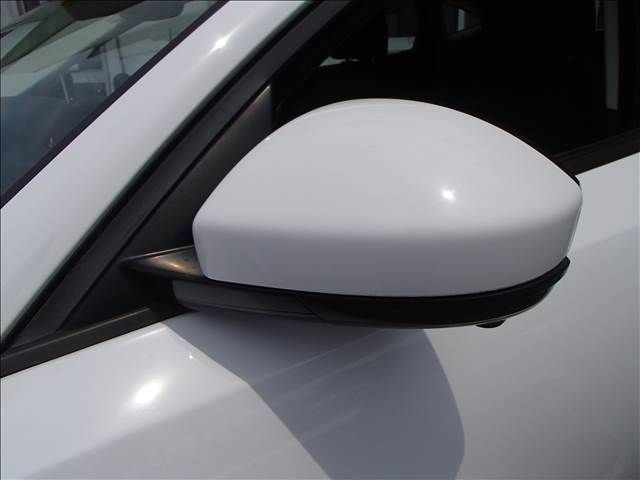 JAGUAR E-PACE 2019 Image 31