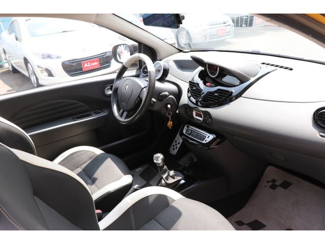 RENAULT TWINGO 2013 Image 31