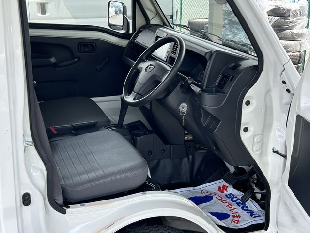 DAIHATSU HIJET TRUCK 4WD 2018 Image 31