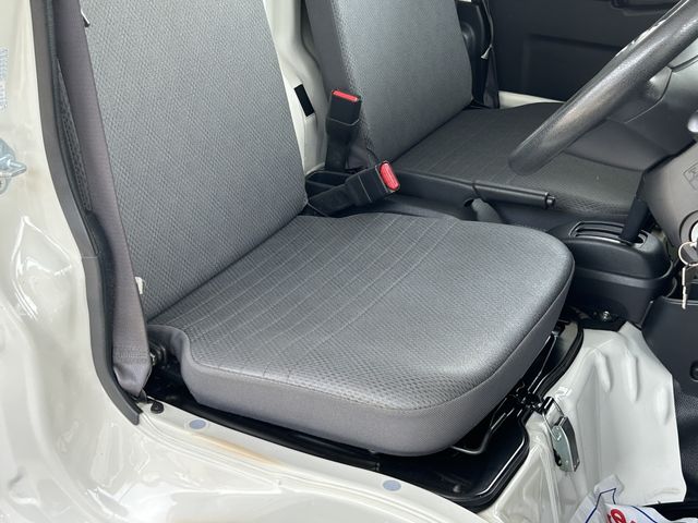 DAIHATSU HIJET TRUCK 4WD 2018 Image 31