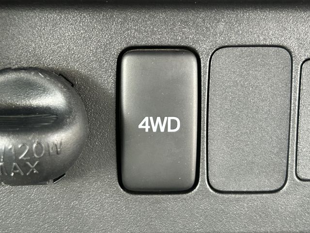 DAIHATSU HIJET TRUCK 4WD 2018 Image 31