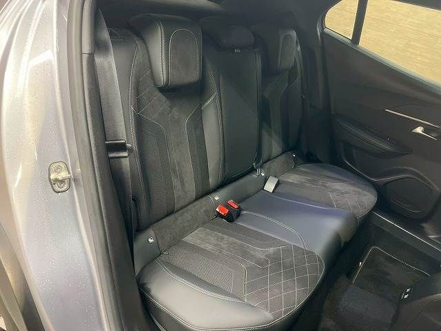 PEUGEOT 2008 2020 Image 31