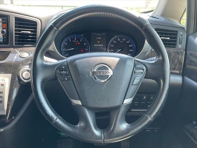 NISSAN ELGRAND 2014 Image 31