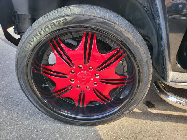 HUMMER H2 2004 Image 31