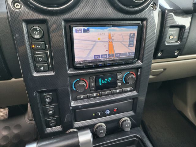 HUMMER H2 2004 Image 31