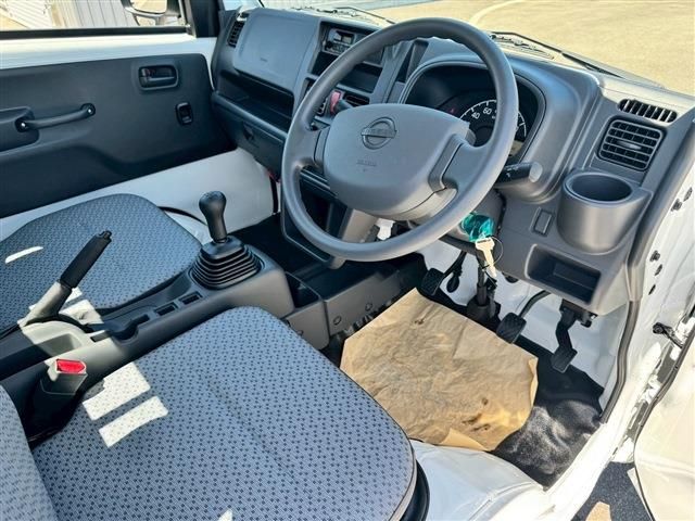 NISSAN CLIPPER TRUCK 4WD 2024 Image 31