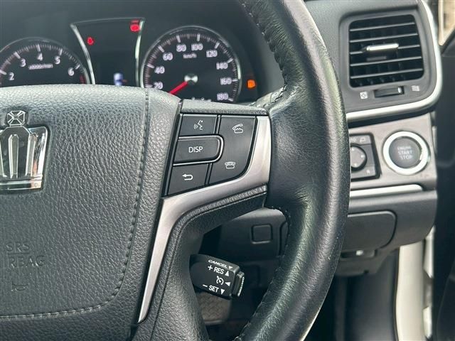 TOYOTA CROWN SEDAN 2014 Image 31