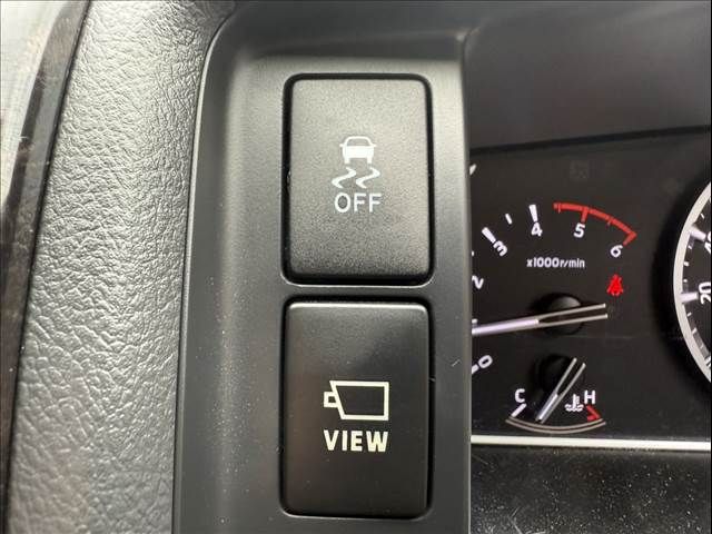 TOYOTA HIACE VAN 4WD 2021 Image 31