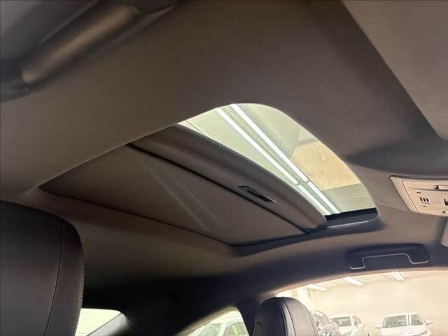 TOYOTA LEXUS RC300H 2016 Image 31