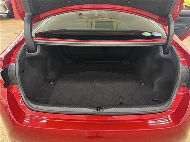 TOYOTA LEXUS RC300H 2016 Image 31