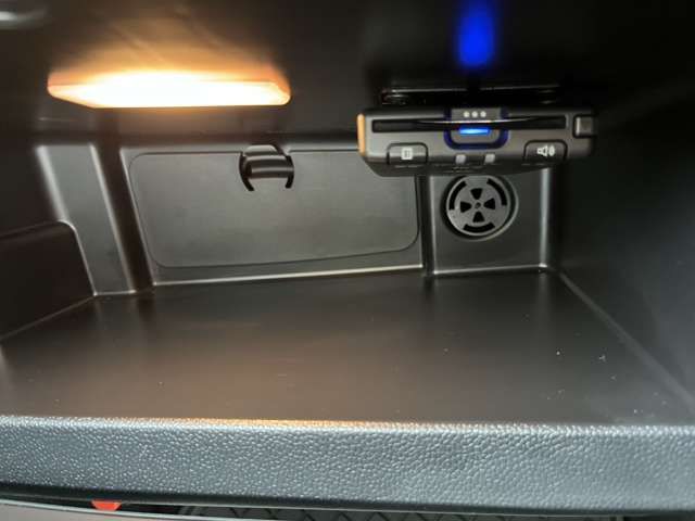 BMW MINI COOPER 5DOOR 2019 Image 31