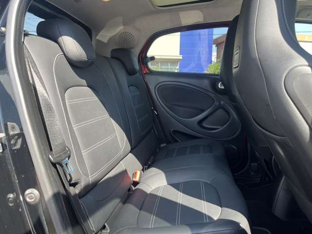 MCC SMART FORFOUR 2017 Image 31