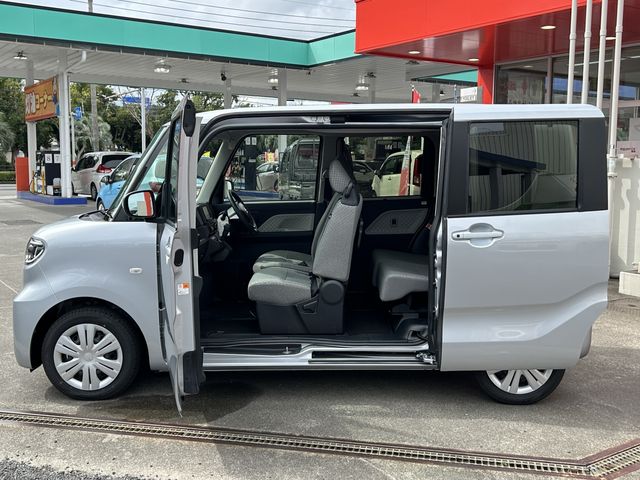 DAIHATSU TANTO 2022 Image 31