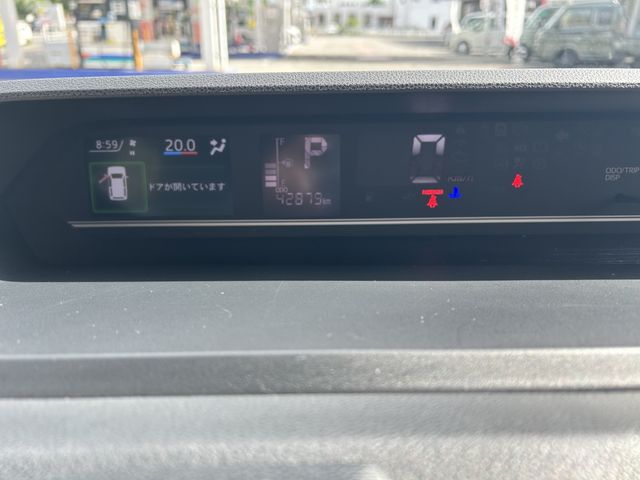 DAIHATSU TANTO 2022 Image 31