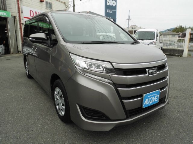 TOYOTA NOAH 2018 Image 31